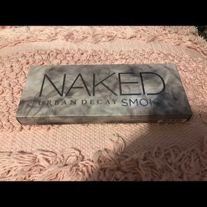 Naked Smokey Eyes Pallet